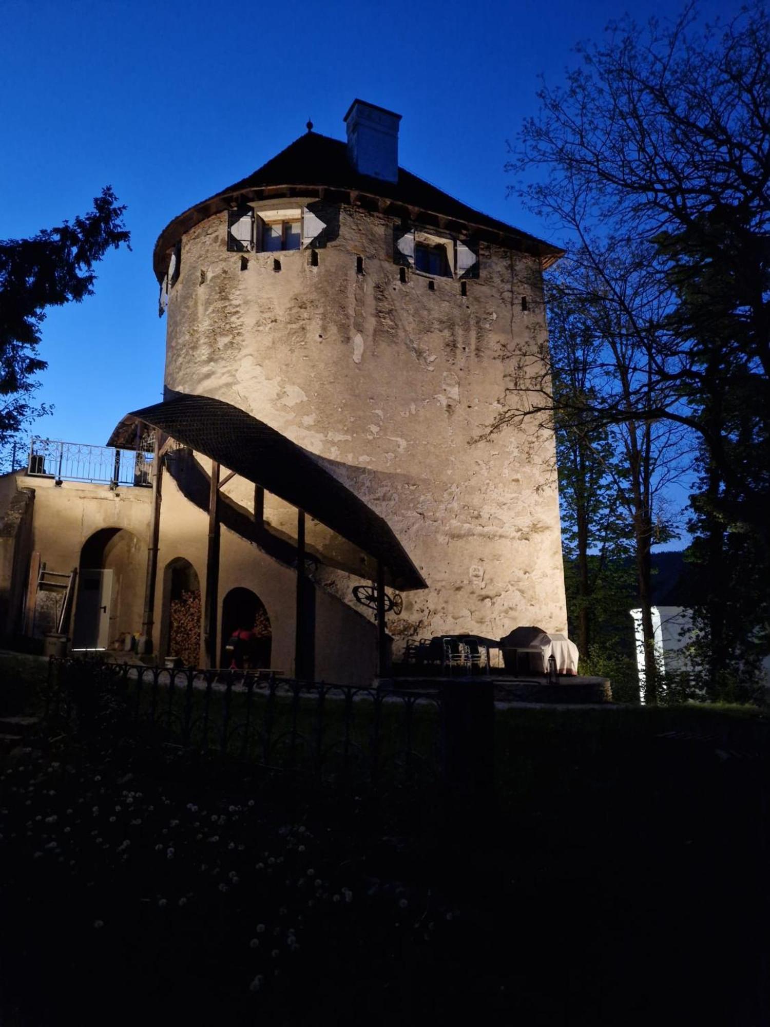 Der Turm Leiben Apartments Exteriör bild