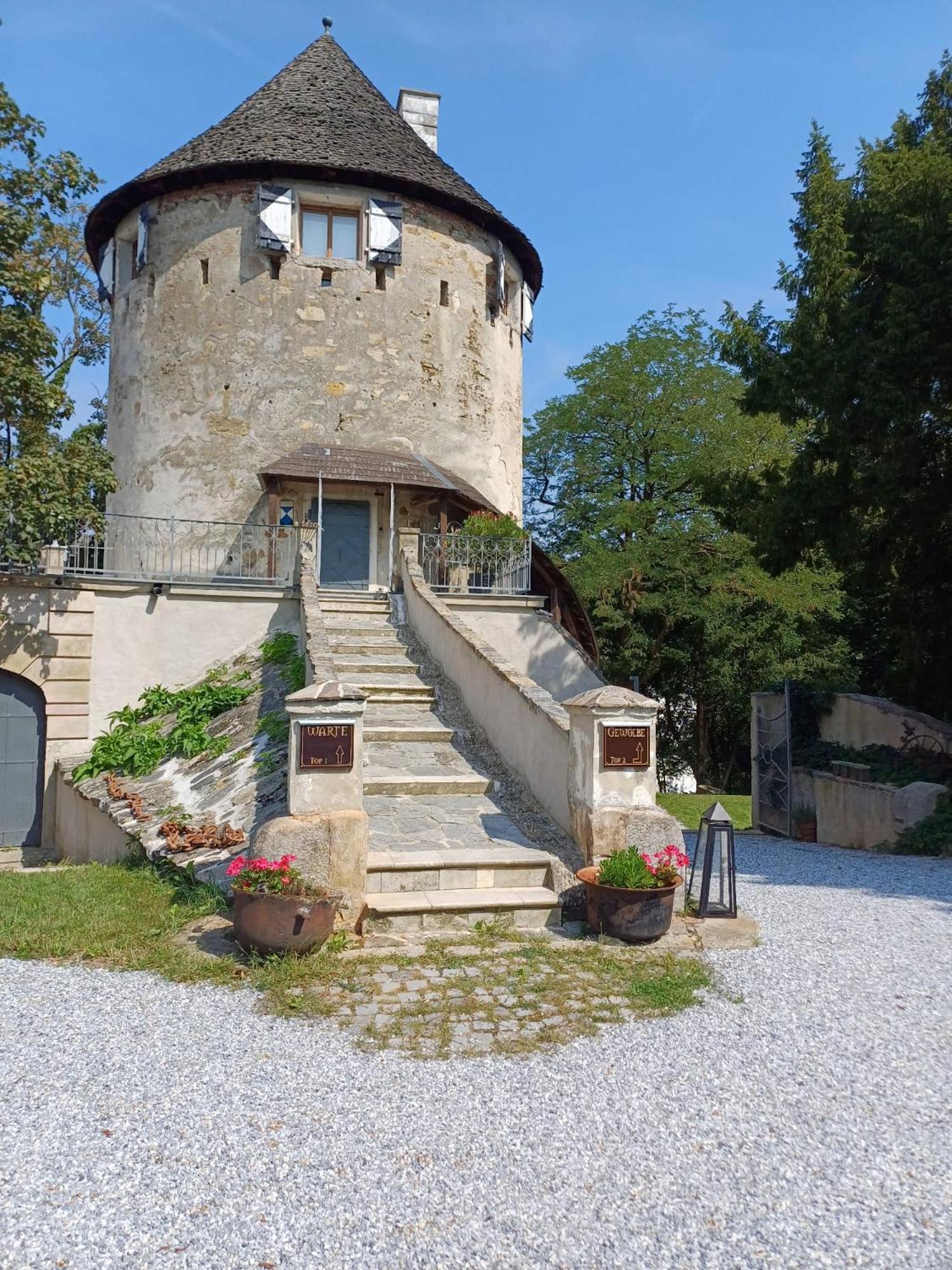 Der Turm Leiben Apartments Exteriör bild